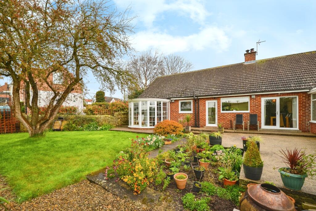 3 bedroom bungalow for sale in High Street, StocktononTees