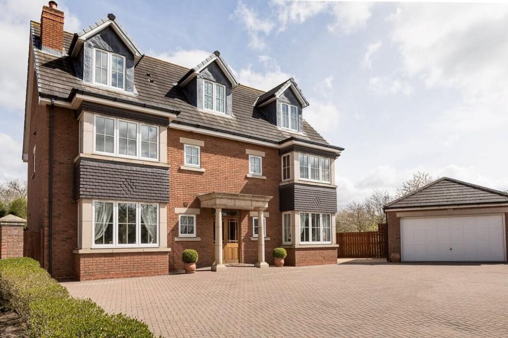 6 bedroom detached house for sale in Poplars Lane, Carlton, StocktonOn
