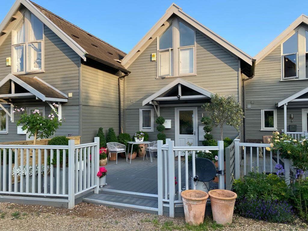 Main image of property: LAKESIDE, OVERSTONE PARK, NORTHAMPTON