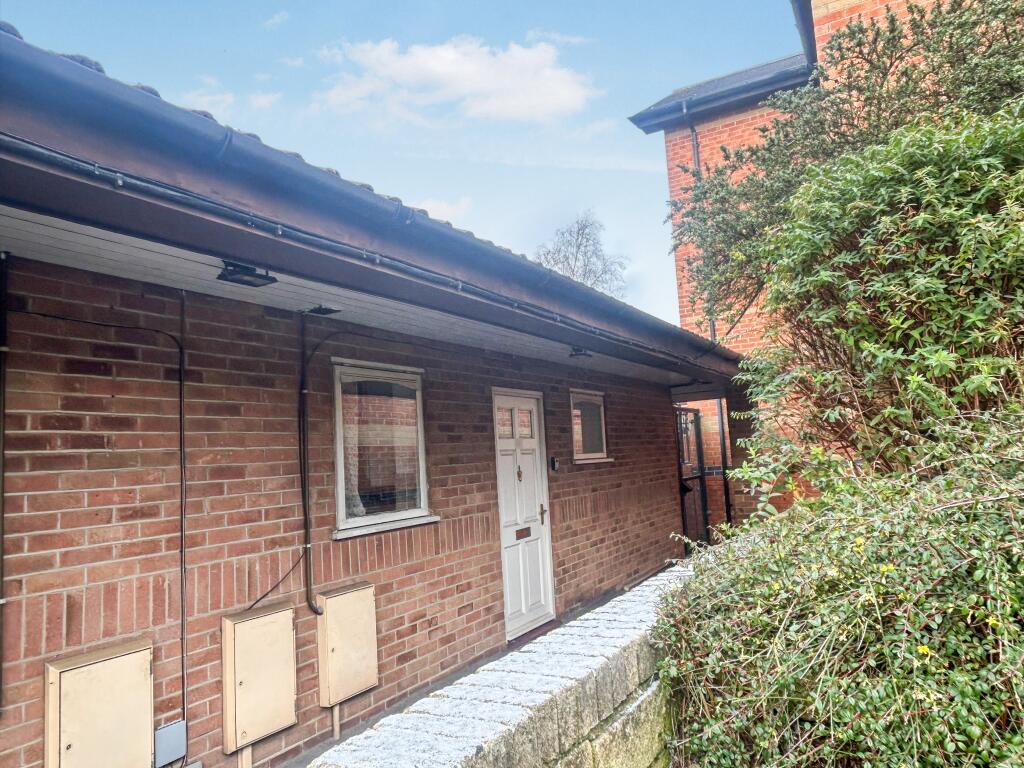 Main image of property: Birch Walk, Sherwood Nottingham, NG5