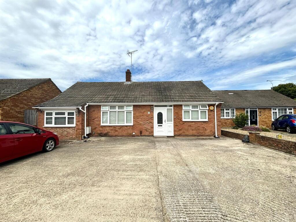 Main image of property: Roseary Close, West Drayton, UB7