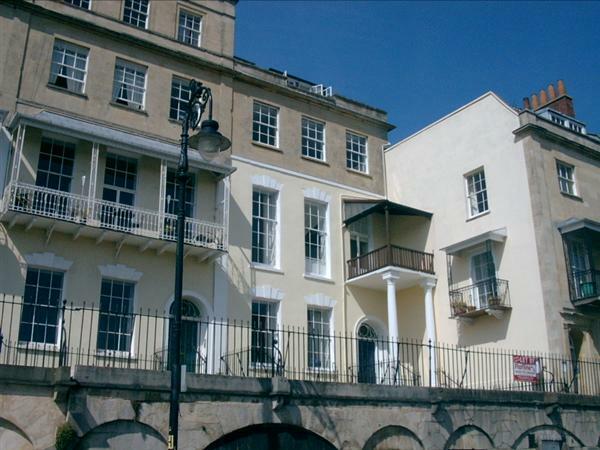 1 bedroom apartment for rent in Ground Floor Front Flat, Royal York Crescent, BS8
