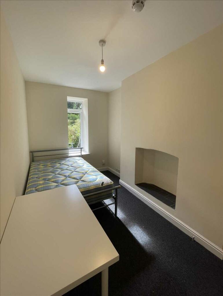 Additional property image - Garden Flat, Southfield Road