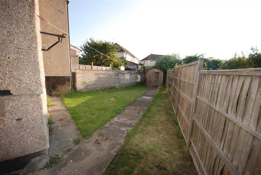 Additional property image - Warren Road
