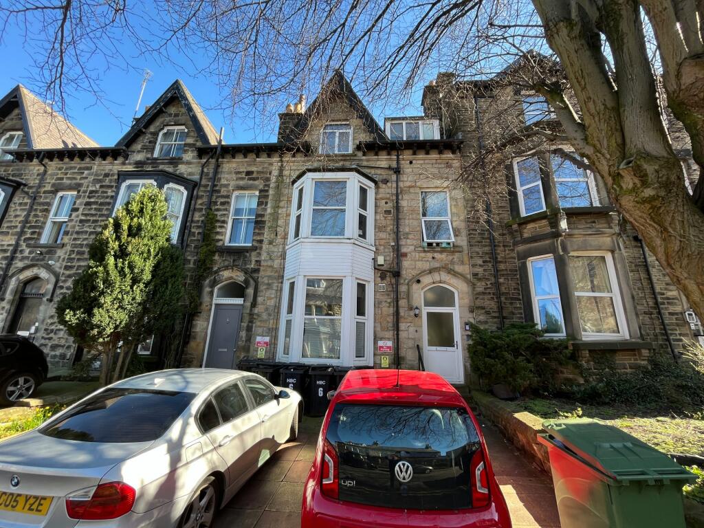 8 bedroom terraced house for sale in Mount Parade, Harrogate, North Yorkshire, HG1