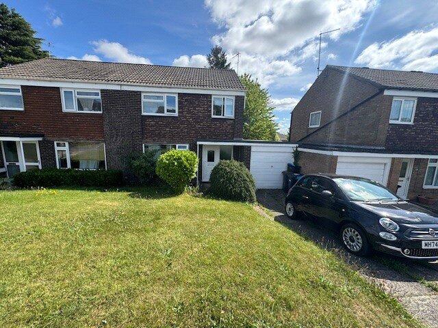 Main image of property: Woodlands Walk, Harrogate, North Yorkshire, HG2