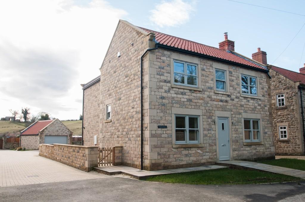 4 bedroom detached house for sale in Mickley, Ripon, HG4 3JE, HG4