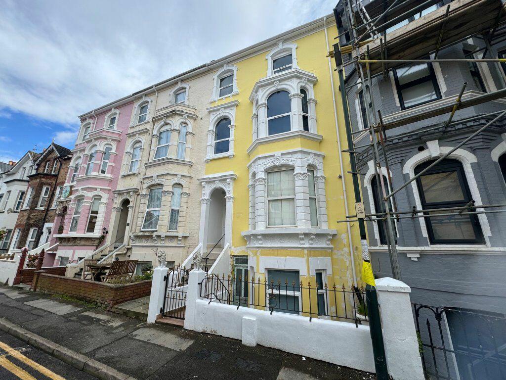 2 bedroom flat for rent in St Michaels Road, Bournemouth Town Centre, BH2