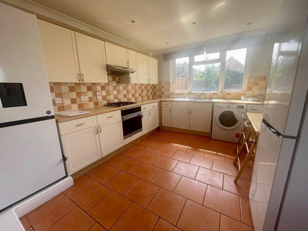 Additional property image - FIVE DOUBLE BEDROOM STUDENT HOUSE (P02821)