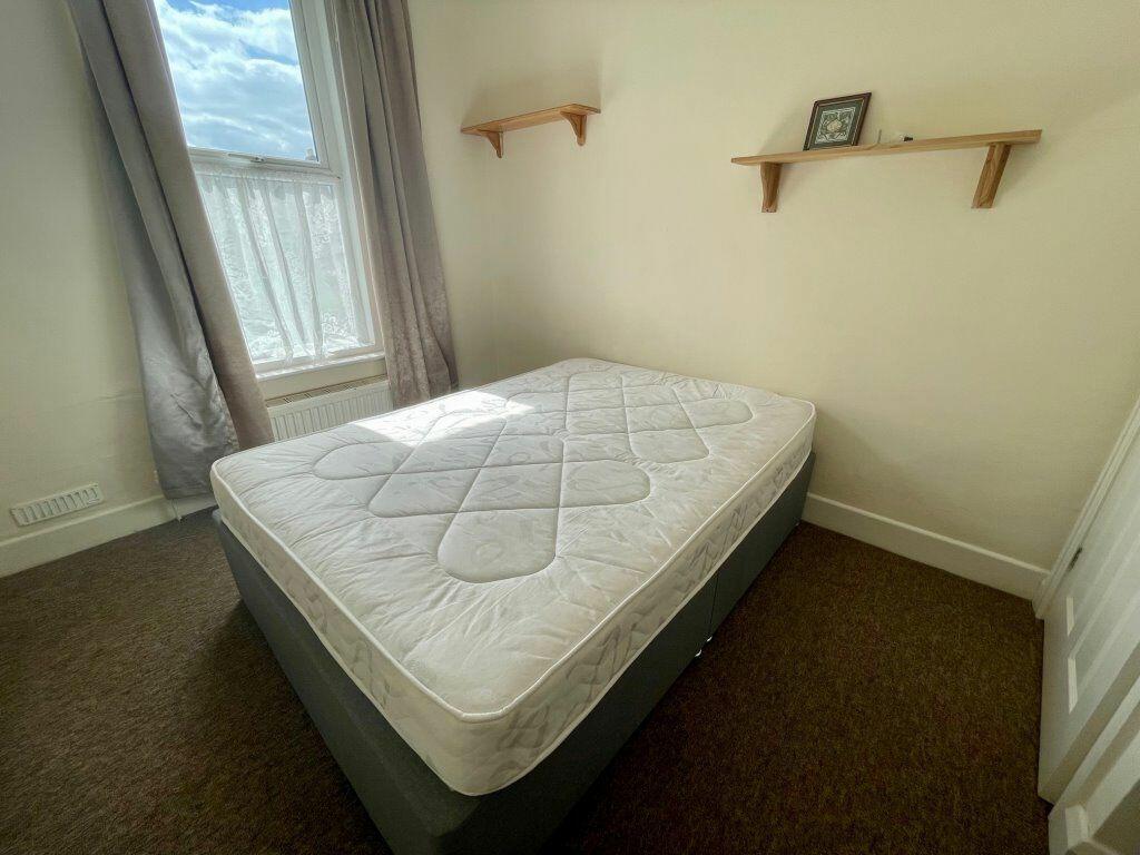 Additional property image - STUDENT THREE BEDROOM, CHARMINSTER (P01409)