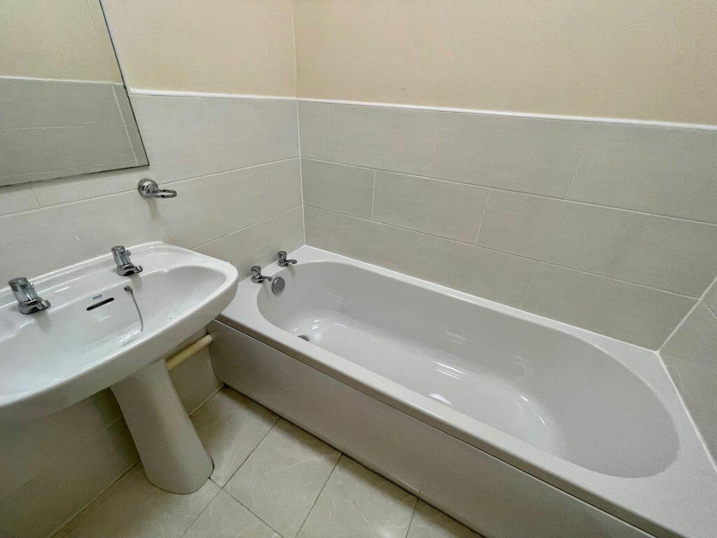 Additional property image - STUDENT THREE BEDROOM, CHARMINSTER (P01409)