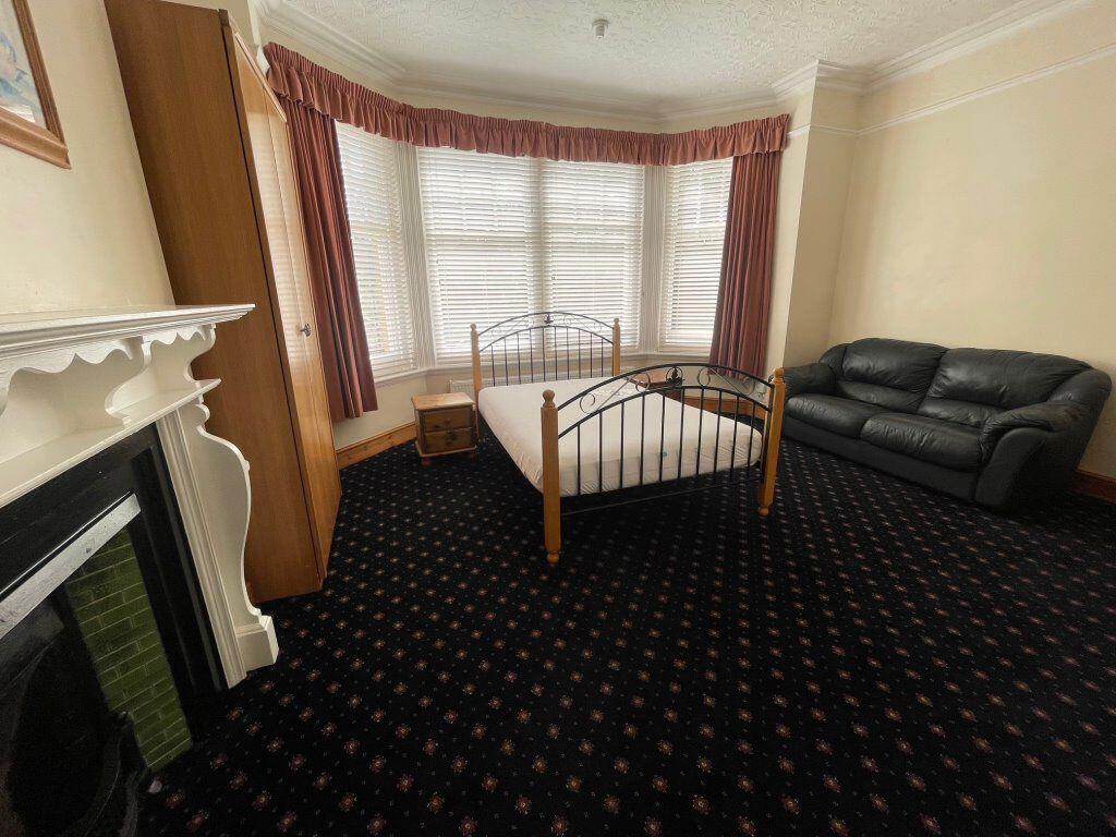 Additional property image - TWO BEDROOM STUDENT FLAT, MEYRICK PARK