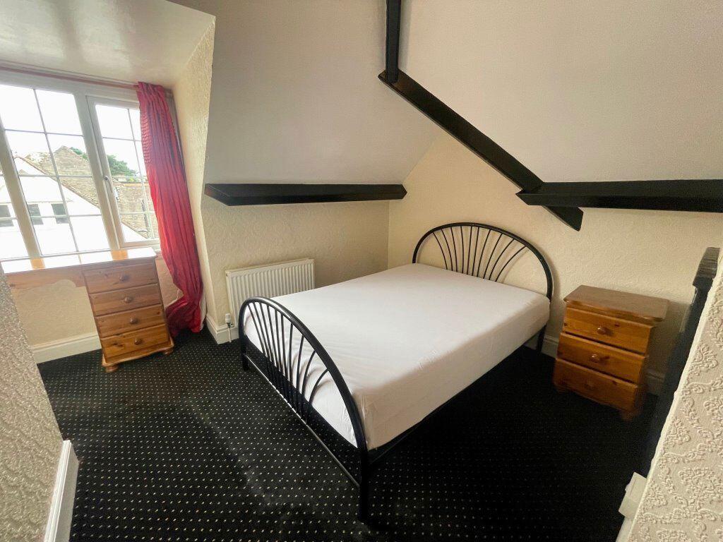 Additional property image - THREE DOUBLE BEDROOM STUDENT FLAT, BOURNEMOUTH