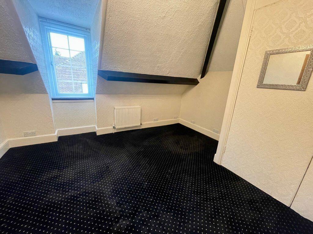Additional property image - THREE DOUBLE BEDROOM STUDENT FLAT, BOURNEMOUTH