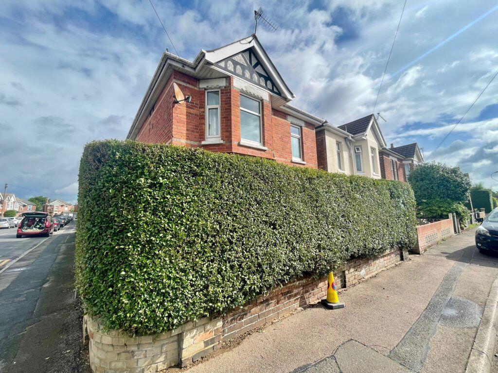 Main image of property: FOUR DOUBLE BEDROOM STUDENT HOUSE, (P01258)