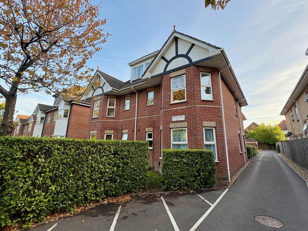 Main image of property: RICHMOND PARK ROAD, CHARMINSTER (P07839)