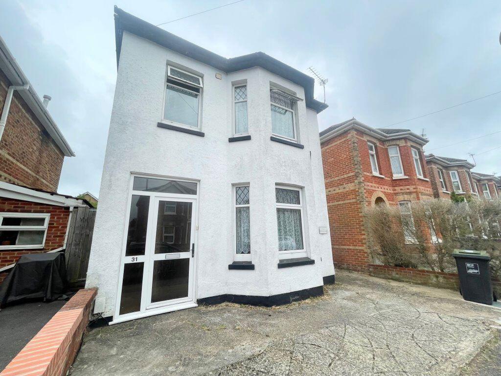 Main image of property: STUDENT FIVE DOUBLE BEDROOMS, WINTON- P07540