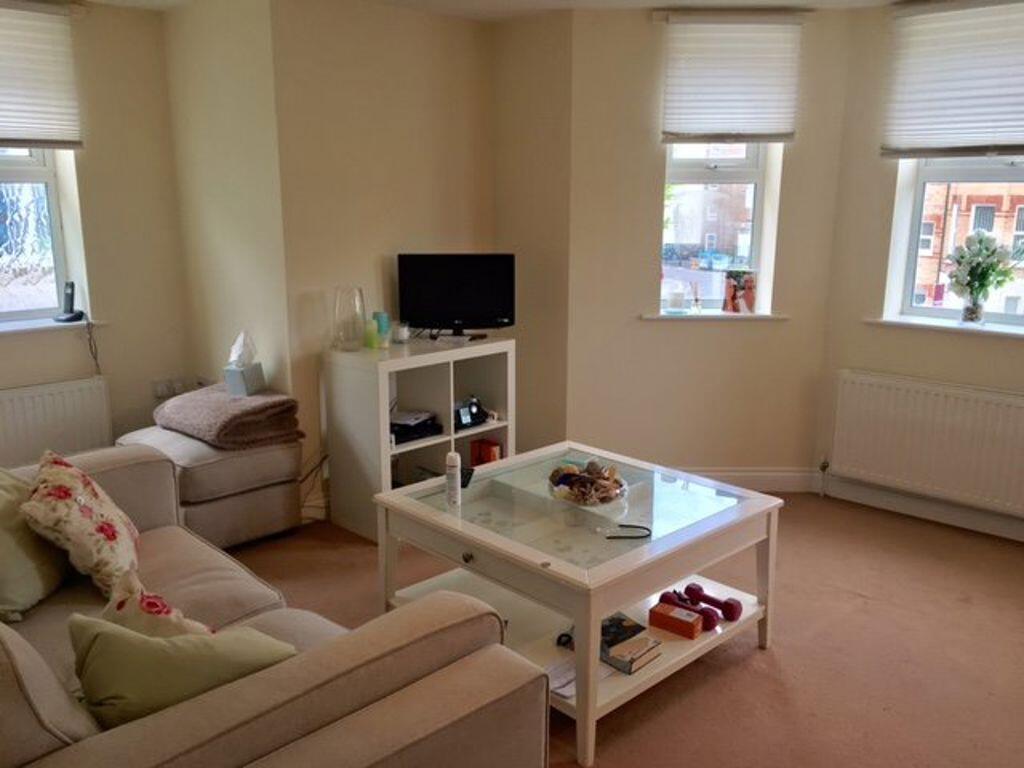 Additional image 3 of Town Centre One Bed With Parking (P06185)