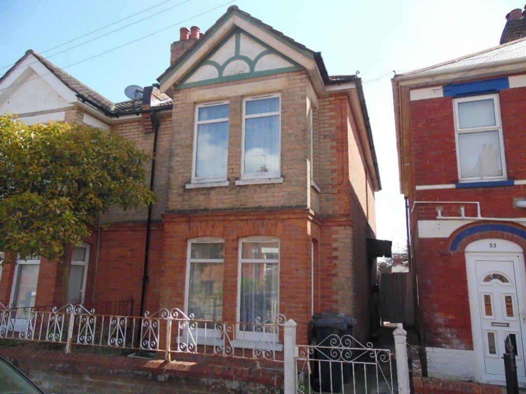 Main image of property: FOUR DOUBLE BEDROOM STUDENT HOUSE, WINTON