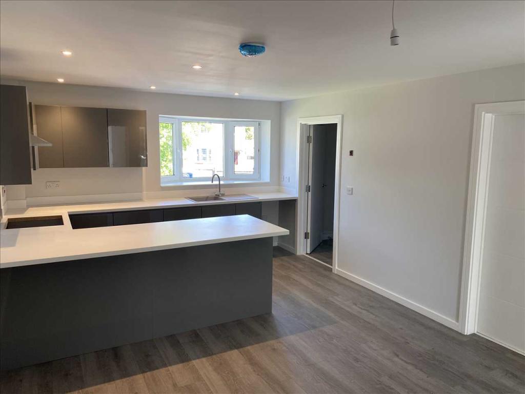 2 bedroom apartment for rent in Crayview Court, 43 Crayford Way