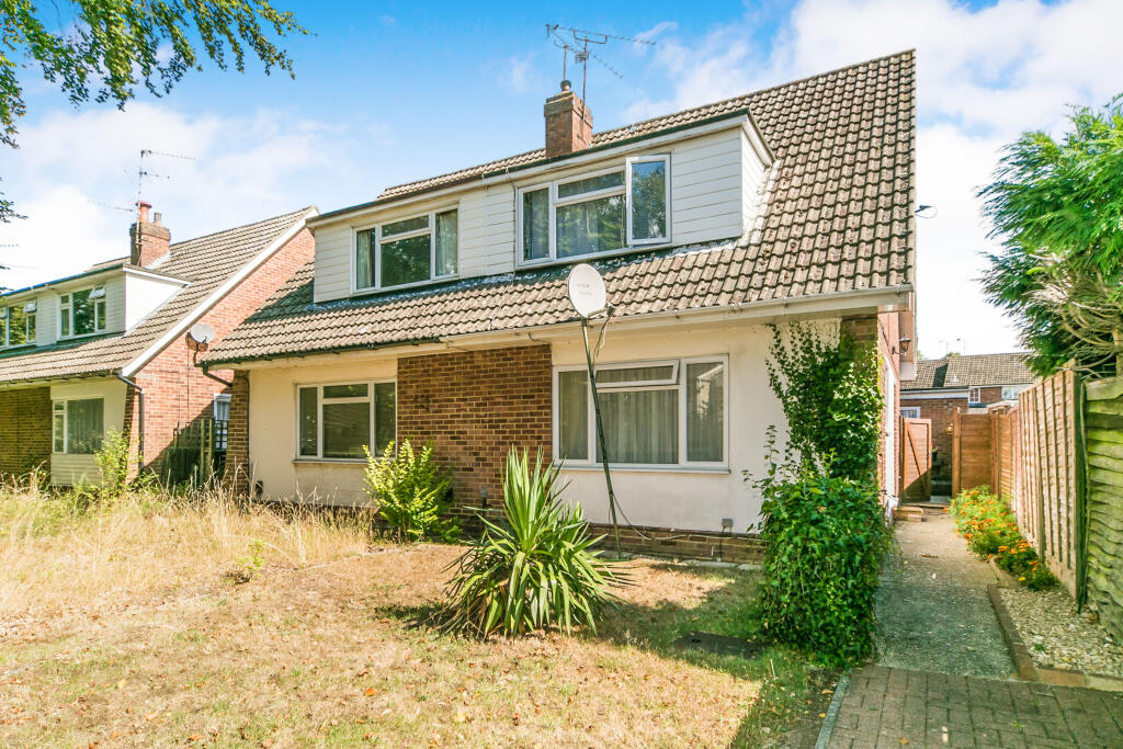 Main image of property: Fairwater Drive, Woodley, Reading, RG5