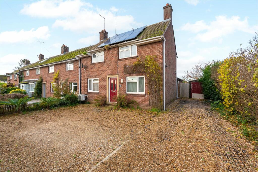 4 bedroom end of terrace house for sale in Mount Pleasant Road, Clapham