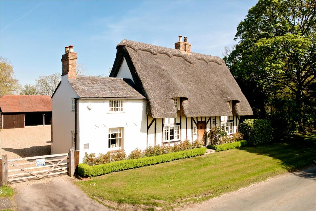 5 bedroom detached house for sale in Spaldwick Road, Stow Longa, Huntingdon, Cambridgeshire, PE28