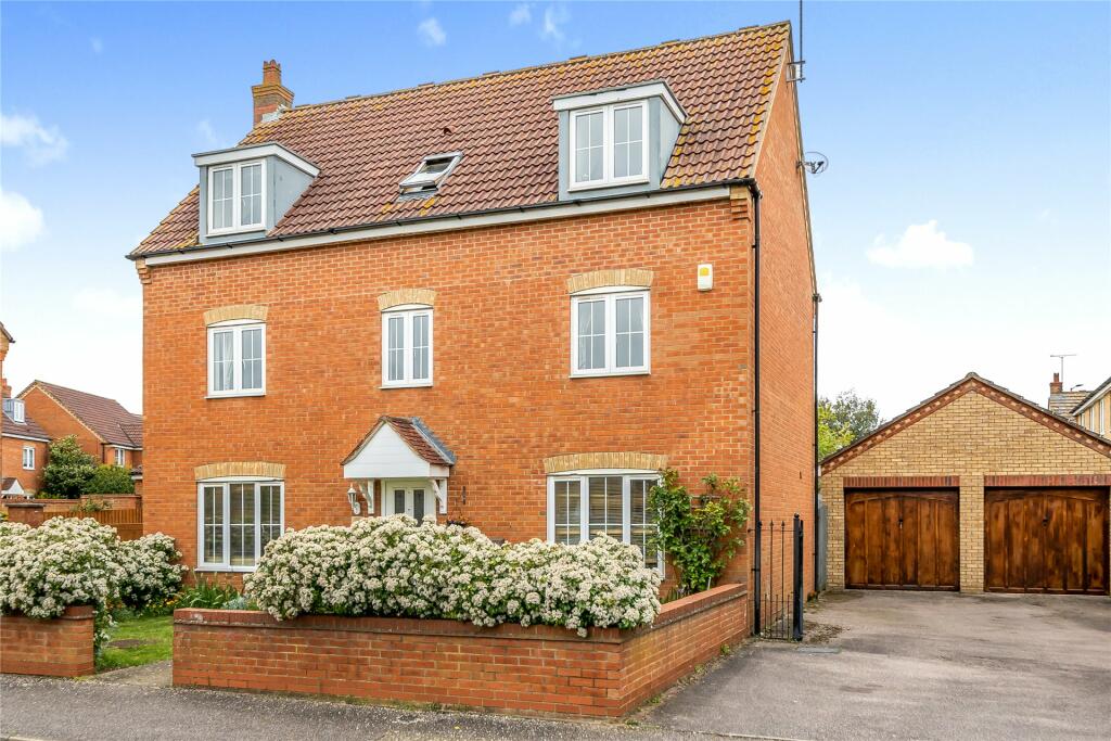 5 bedroom detached house for sale in The Glebe, Clapham, Bedfordshire, MK41