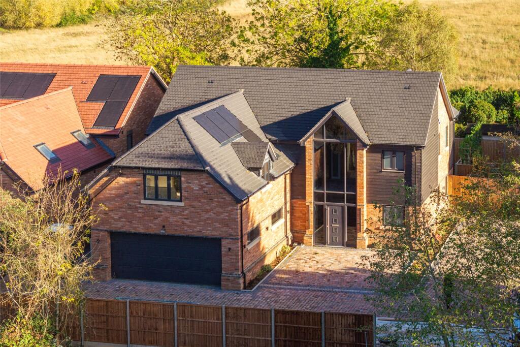 Main image of property: Silver End Road, Haynes, Bedfordshire, MK45