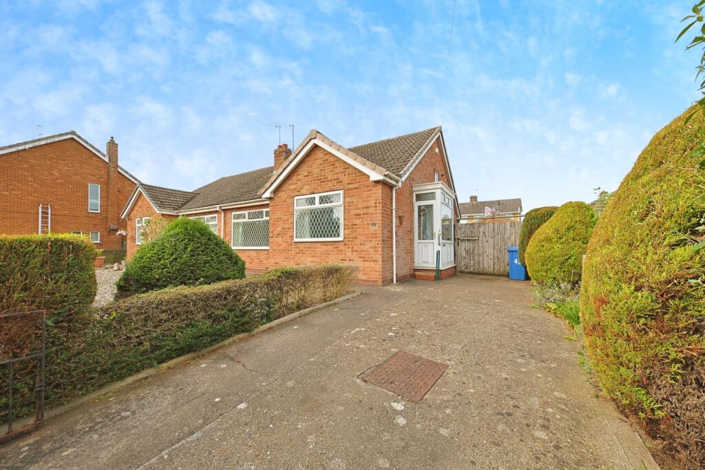 Main image of property: The Parkway, Willerby, Hull, HU10 6AX