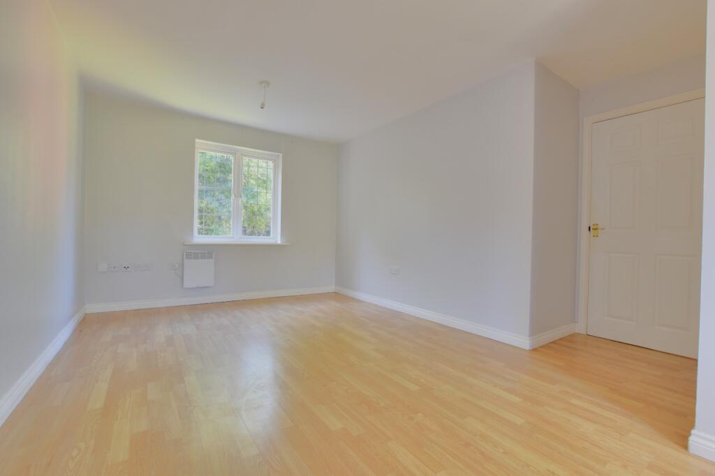 2 bedroom apartment for sale in Beadle Place, Great Totham, CM9