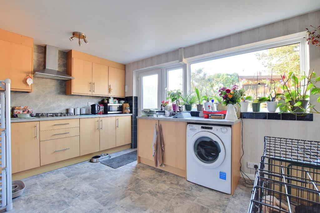 Additional property image - Maple Avenue, Heybridge