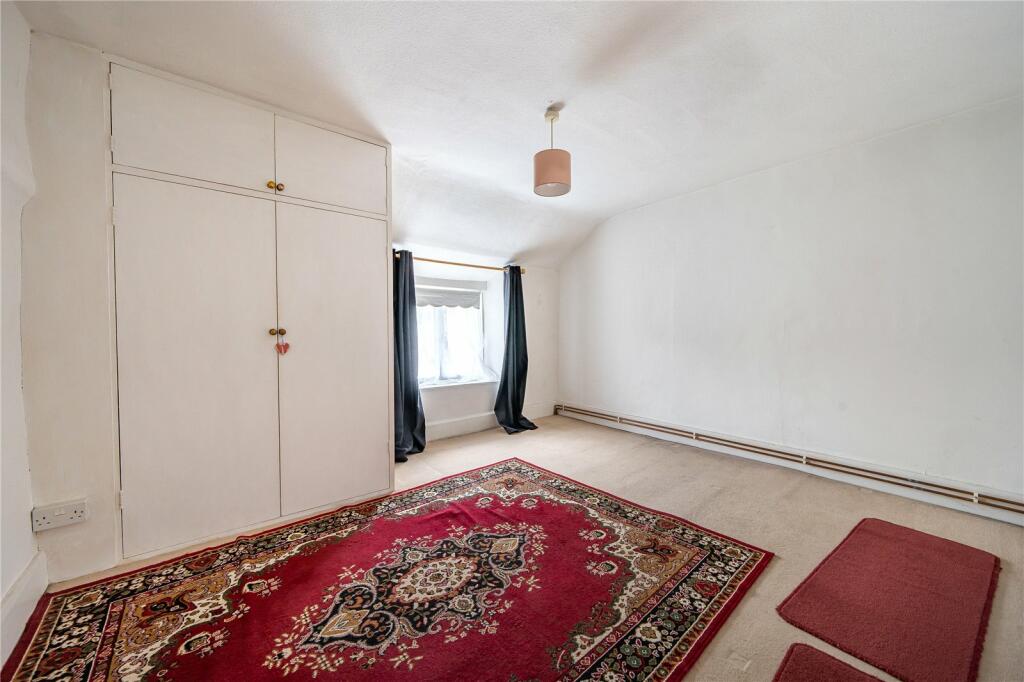 2 bedroom terraced house for sale in Clun Road, AstononClun, Craven