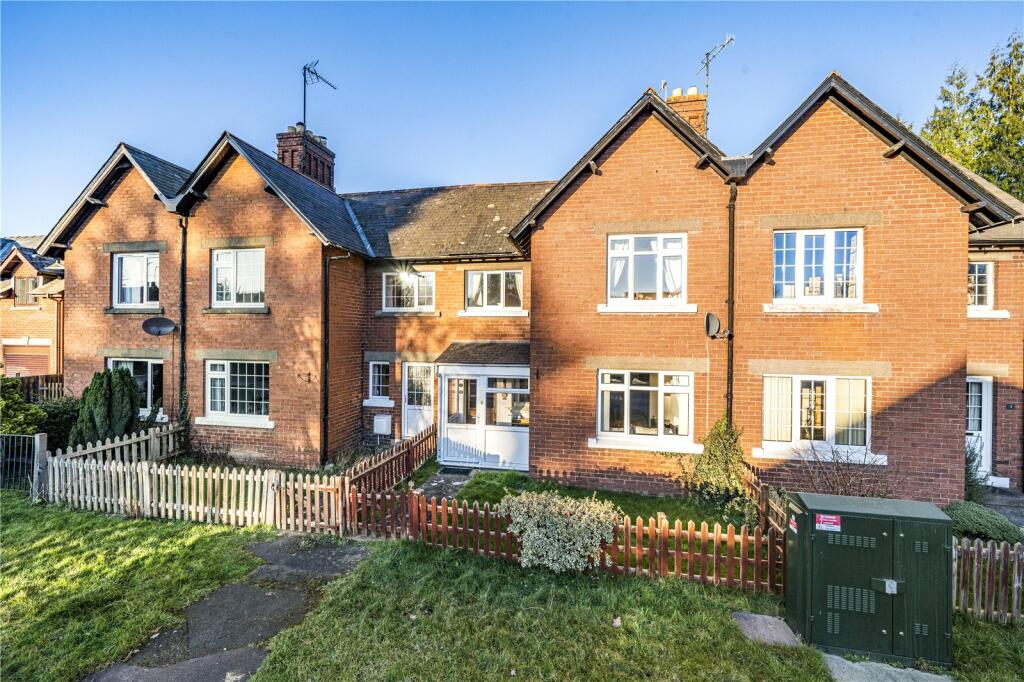 2 bedroom terraced house for sale in Clun Road, Craven Arms, Shropshire