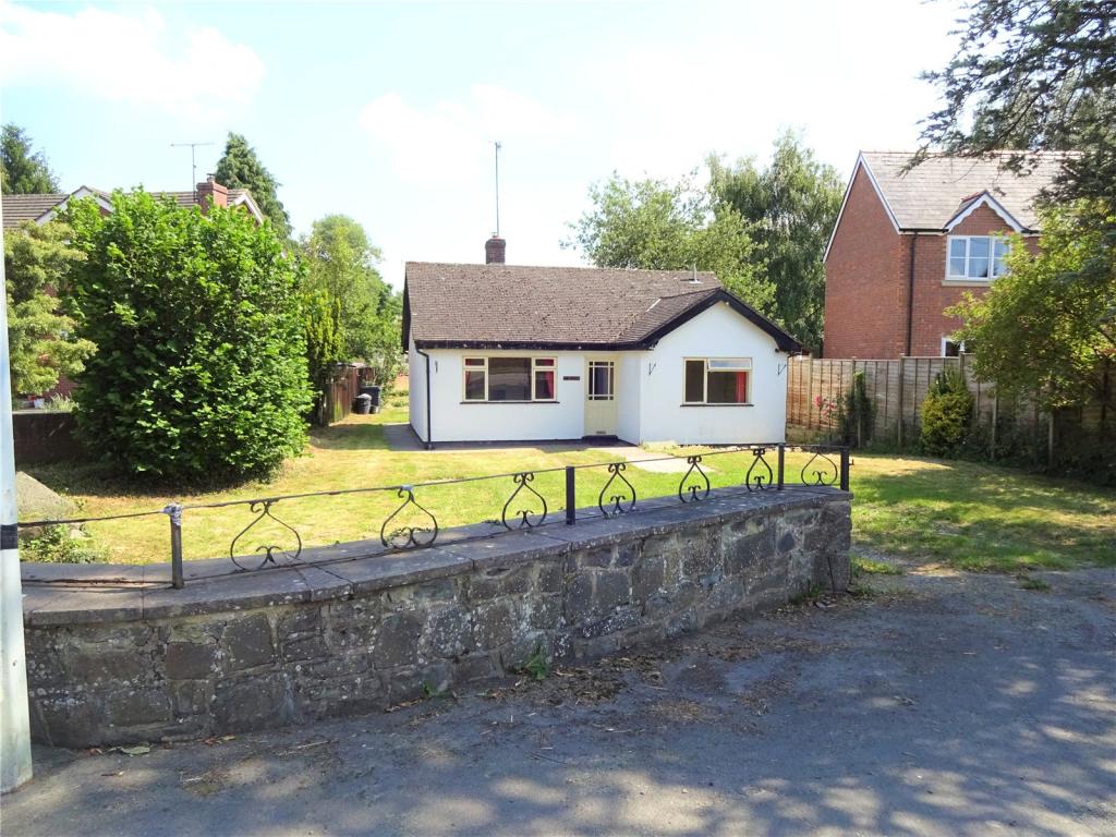 2 bedroom bungalow for sale in Churchstoke, Montgomery, Powys, SY15