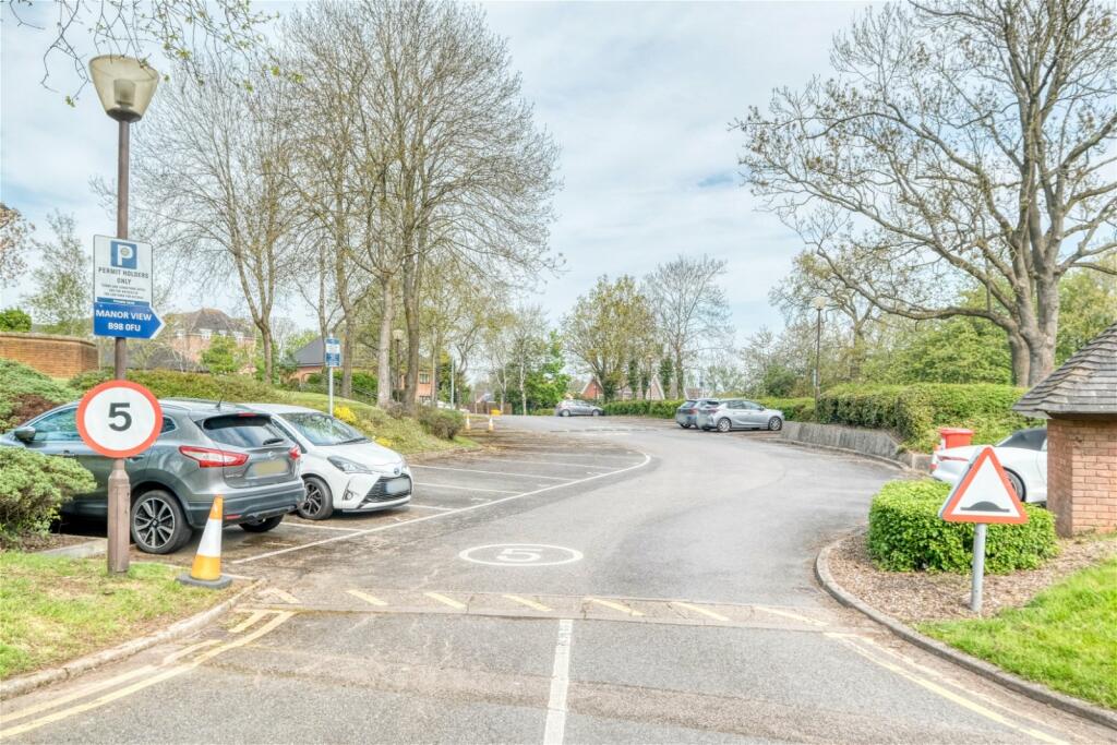 2 bedroom apartment for sale in Ipsley Manor, Berrington Close, Ipsley
