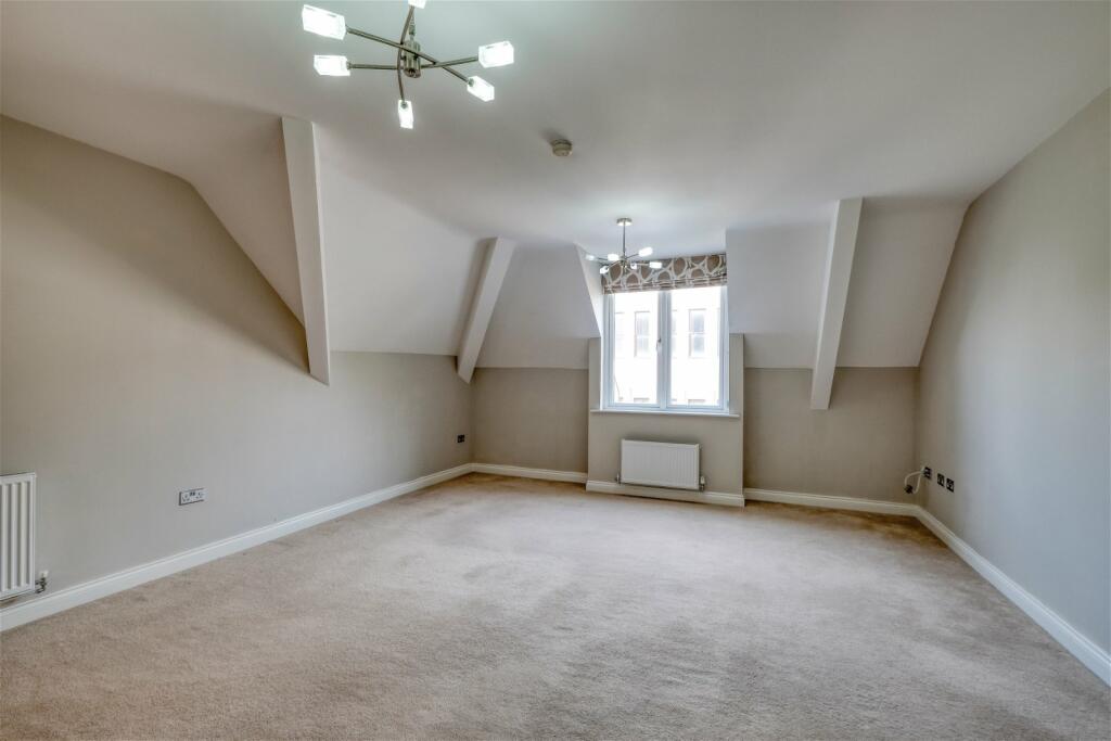 2 bedroom apartment for sale in Ipsley Manor, Berrington Close, Ipsley