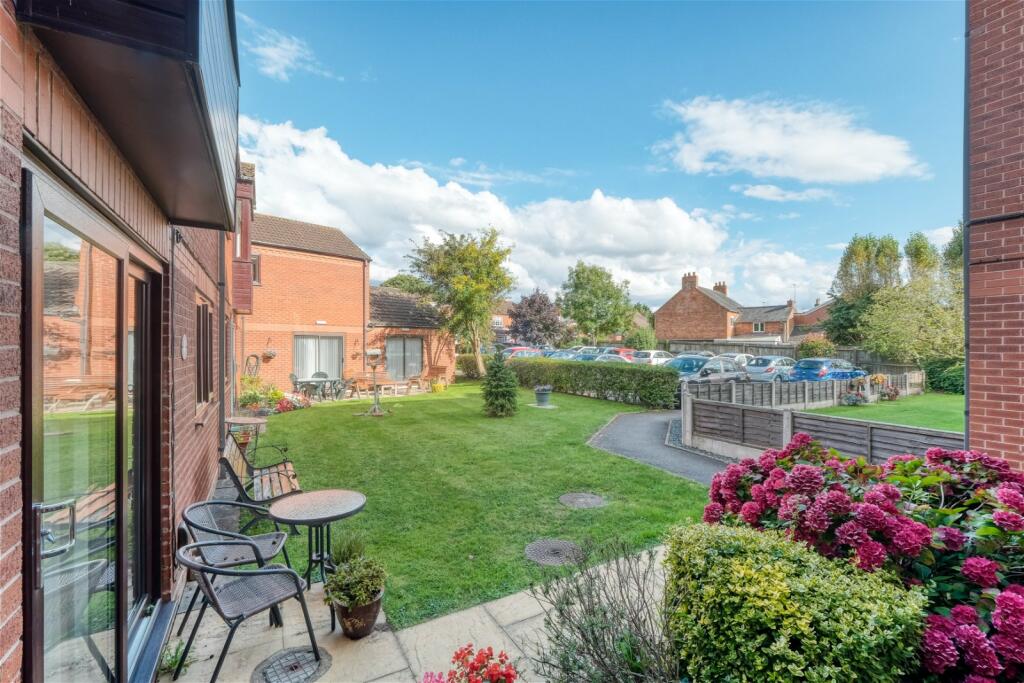 Additional property image - Eastwood Court, Foregate Street, Astwood Bank B96 6BW