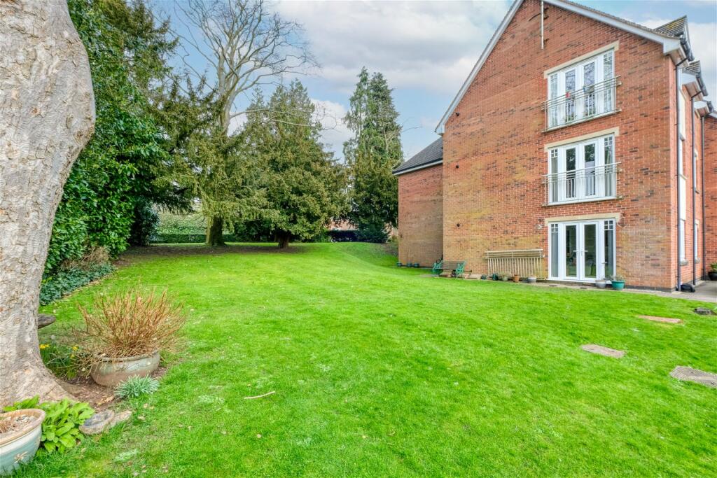 Additional property image - Birchfield Road, Webheath, Redditch B97 4LR