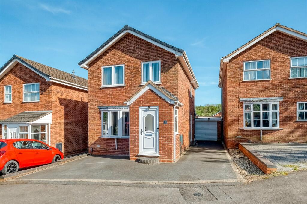 3 bedroom detached house for sale in Painswick Close, Oakenshaw, Redditch B98 7XU, B98