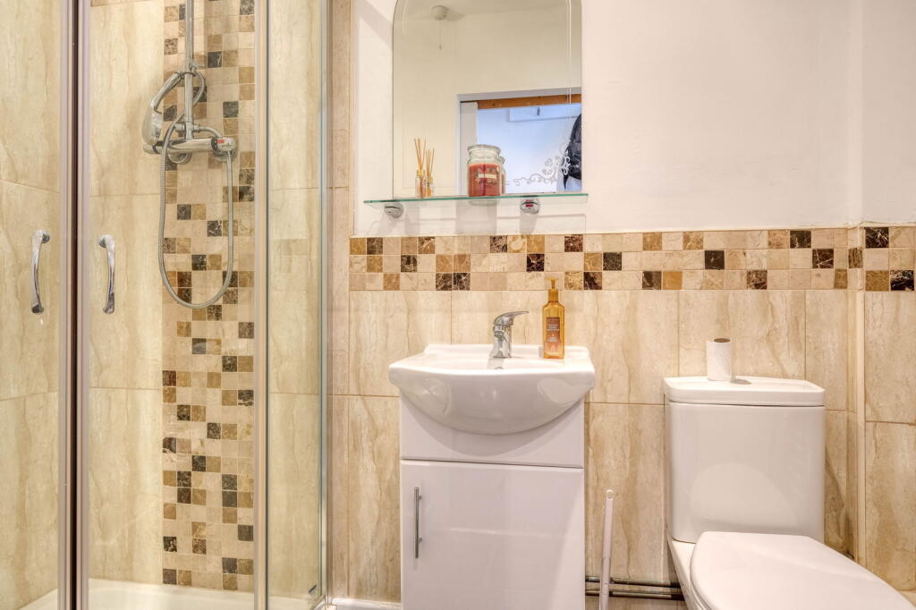 Additional property image - Oakenshaw Road, Greenlands, Redditch B98 7PA