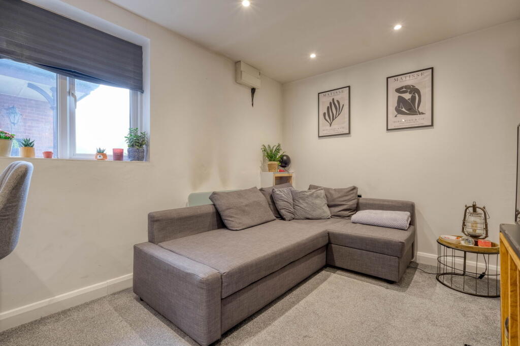 Additional property image - Chesterton Close, Hunt End, Redditch B97 5XS