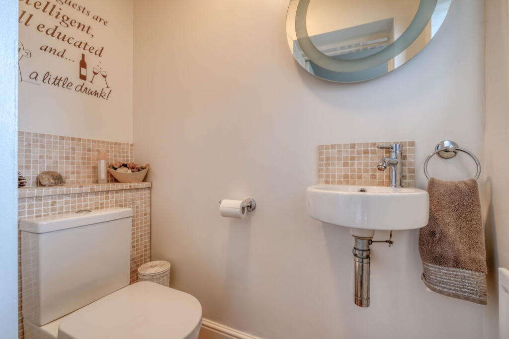 Additional property image - Valley Close, Callow Hill, Redditch B97 5YY