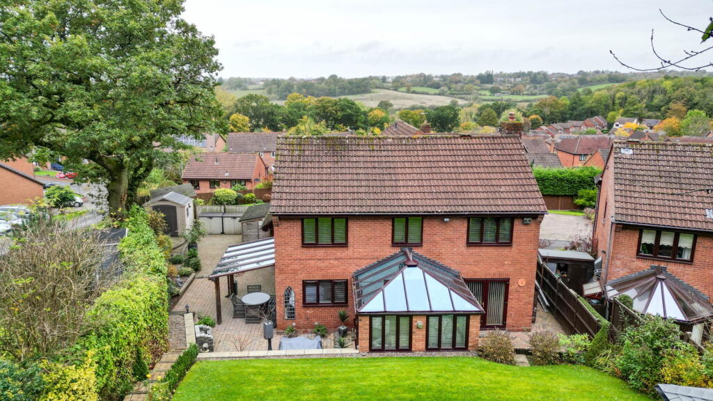 Additional property image - Valley Close, Callow Hill, Redditch B97 5YY