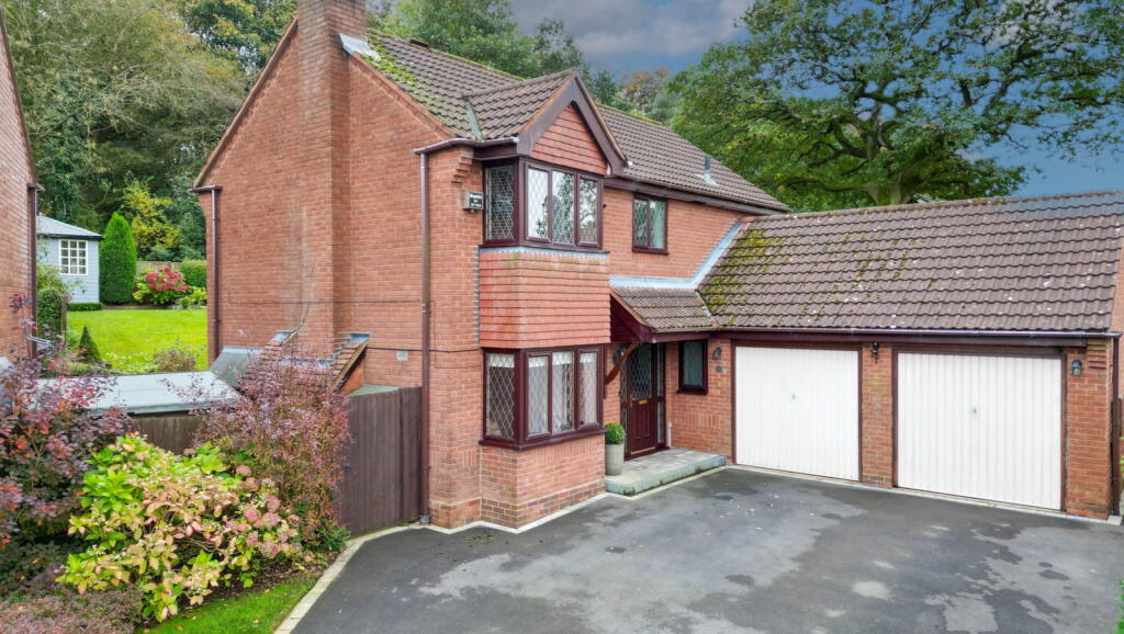 Additional property image - Valley Close, Callow Hill, Redditch B97 5YY