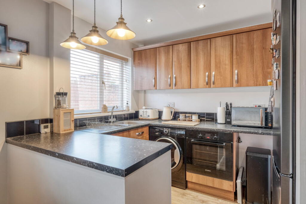 Additional property image - Bilbury Close, Walkwood, Redditch B97 5XN