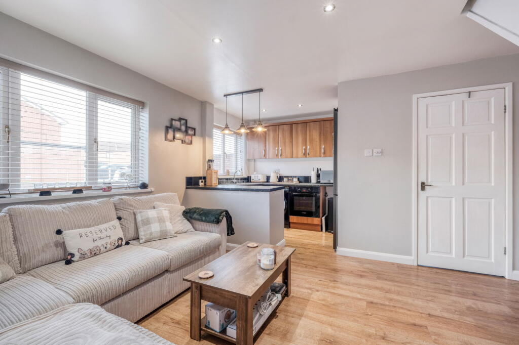 Additional property image - Bilbury Close, Walkwood, Redditch B97 5XN