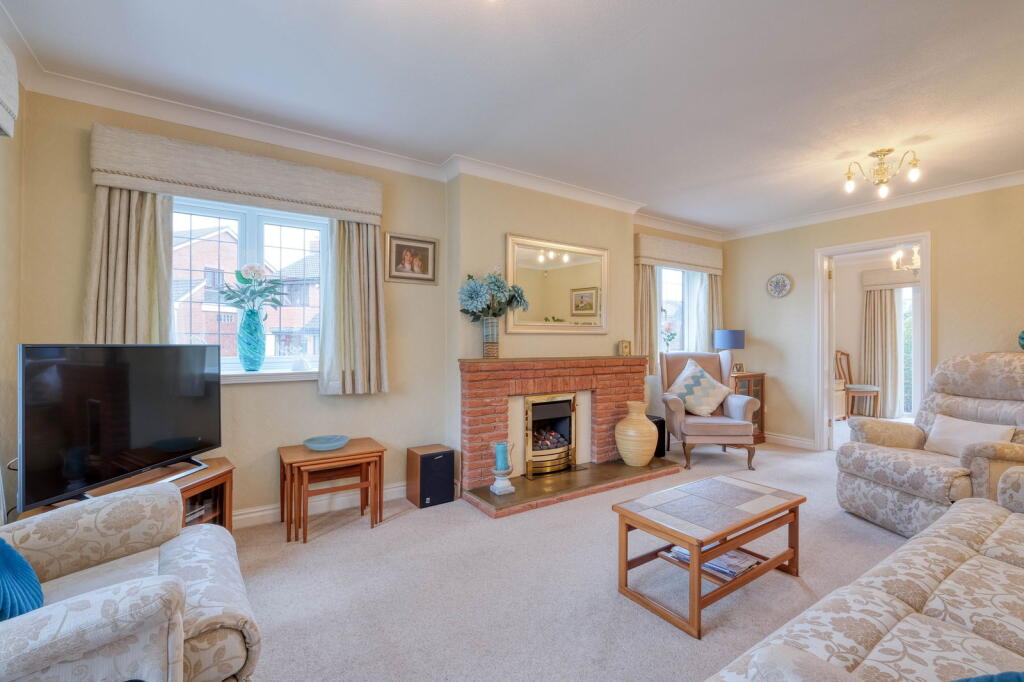 Additional property image - Shirehampton Close, Webheath, Redditch, B97 5PF