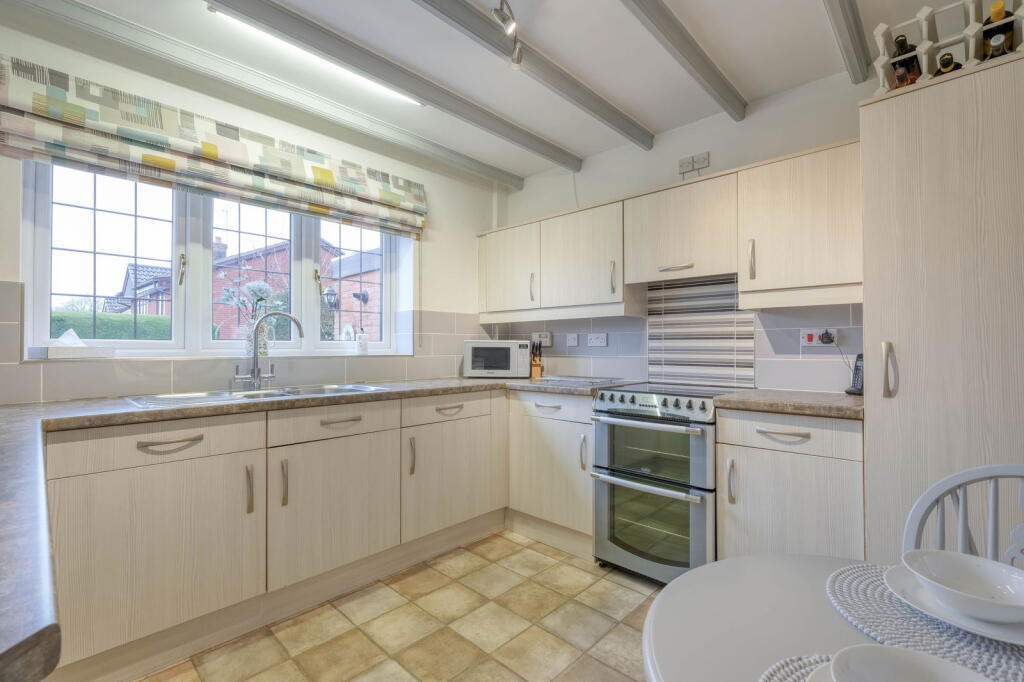 Additional property image - Shirehampton Close, Webheath, Redditch, B97 5PF