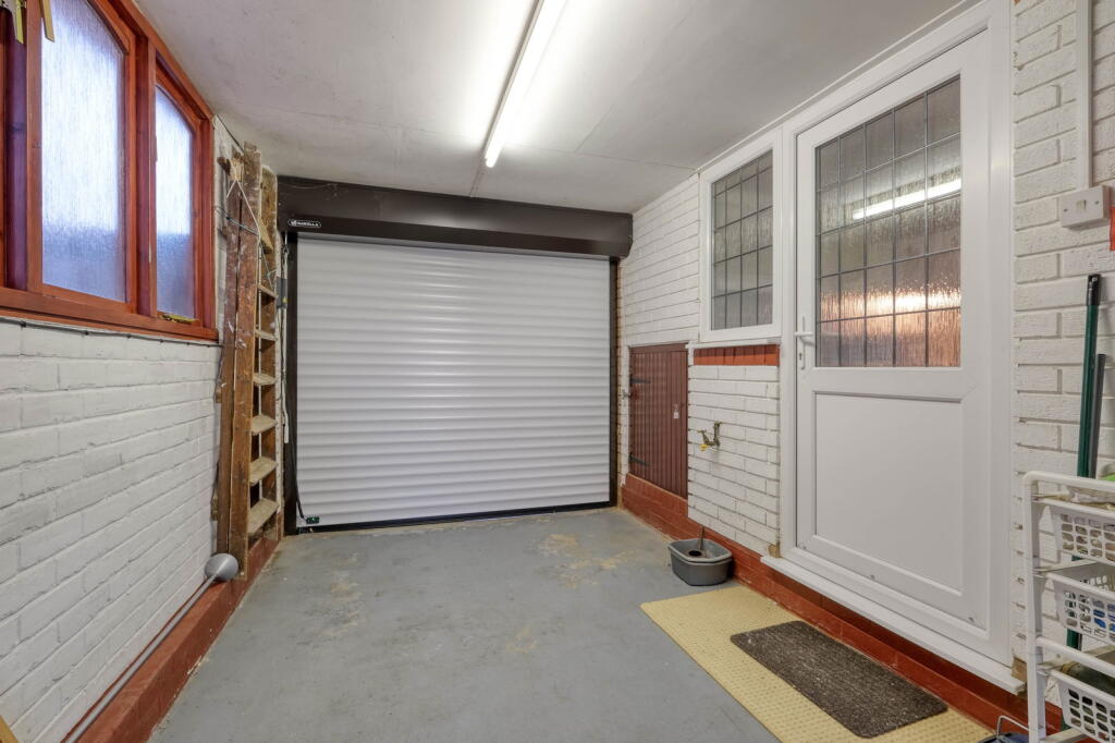 Additional property image - Shirehampton Close, Webheath, Redditch, B97 5PF